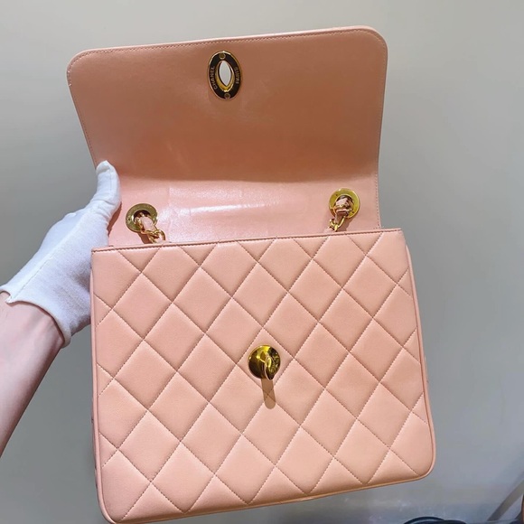 Extremely Rare Vintage Chanel Shoulder Bag with 24k gold plated hardware - Picture 11 of 14